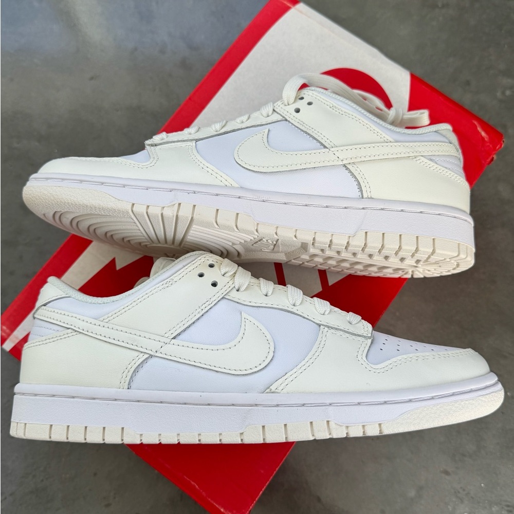 Nike Dunk Low White Sneakers
